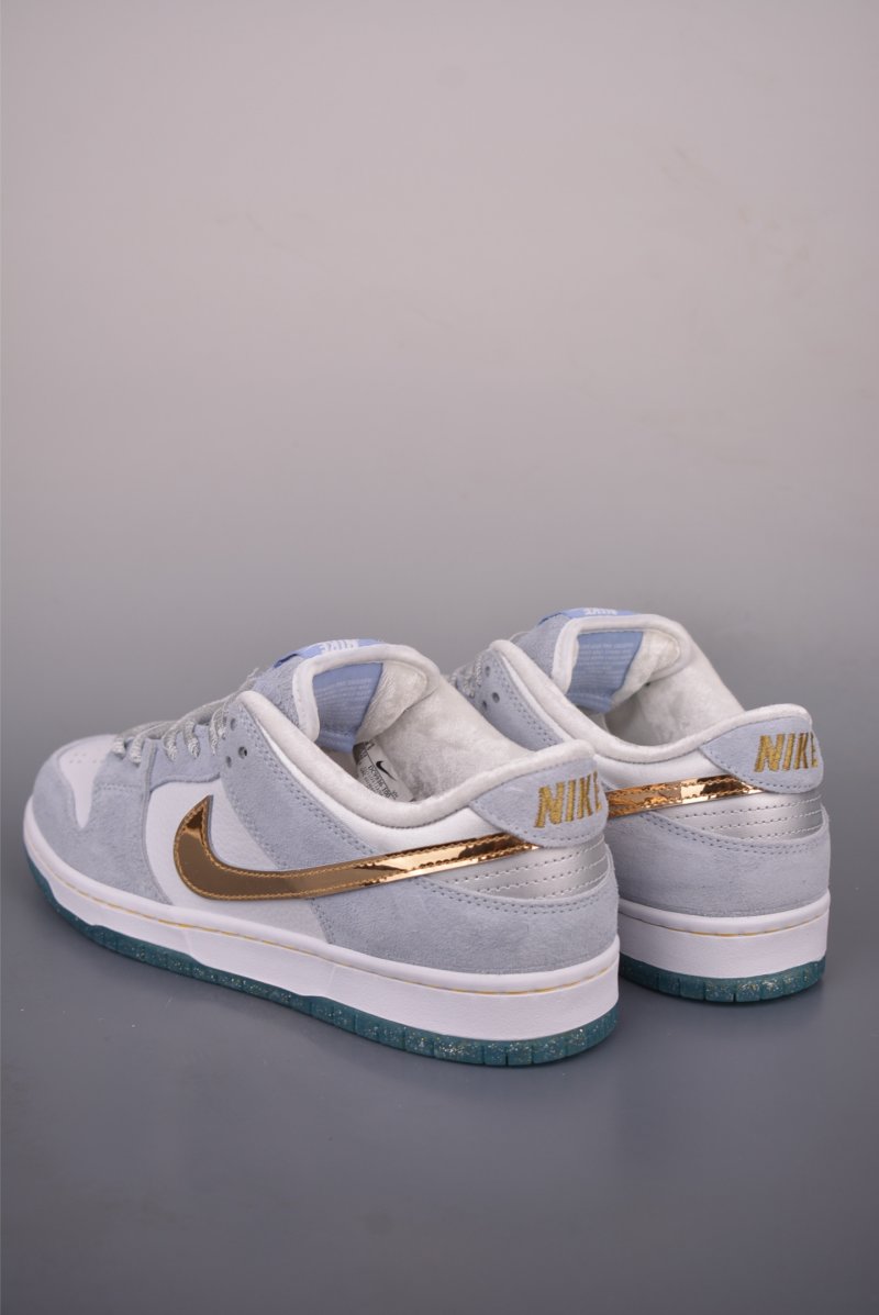Nike SB Dunk Low 'Ice World' view