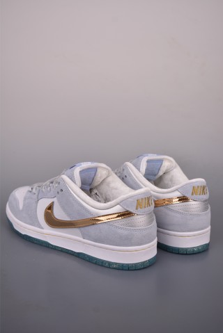 Nike SB Dunk Low 'Ice World' view 2