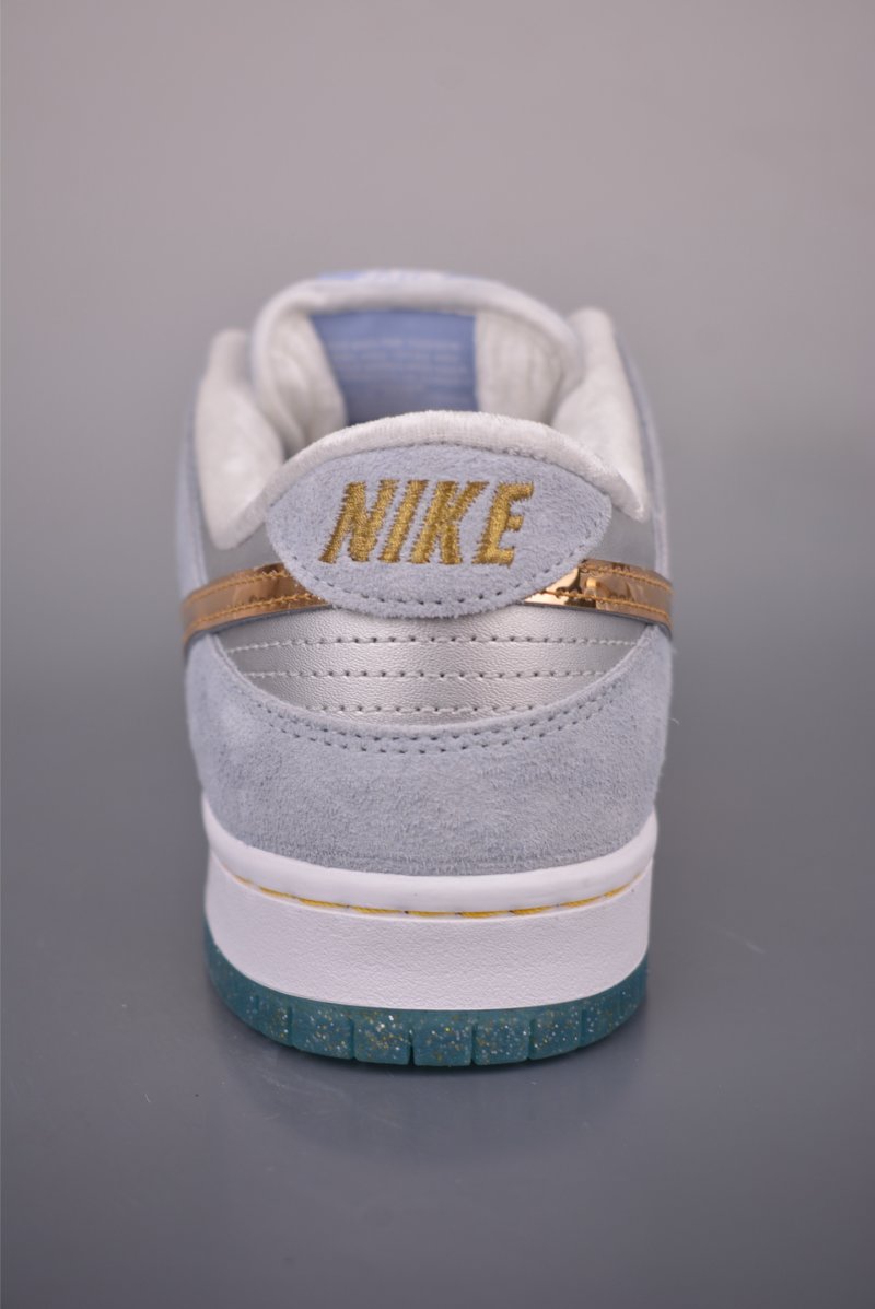 Nike SB Dunk Low 'Ice World' view
