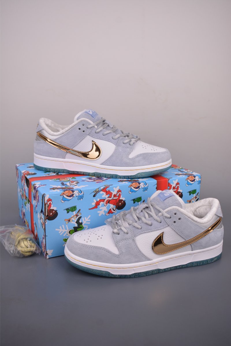 Nike SB Dunk Low 'Ice World' view