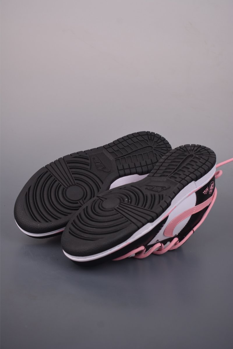 Nike SB Dunk Low 'Black / Pink' view