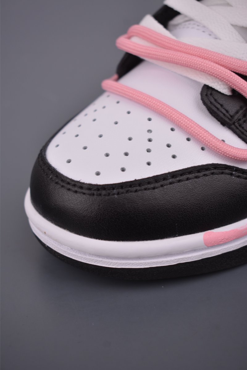 Nike SB Dunk Low 'Black / Pink' view