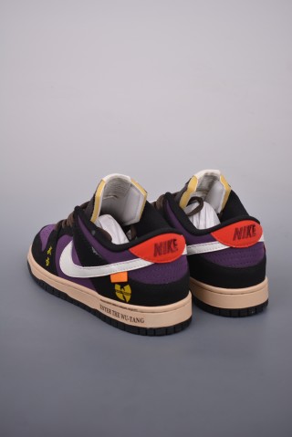 Nike SB Dunk Low view 2