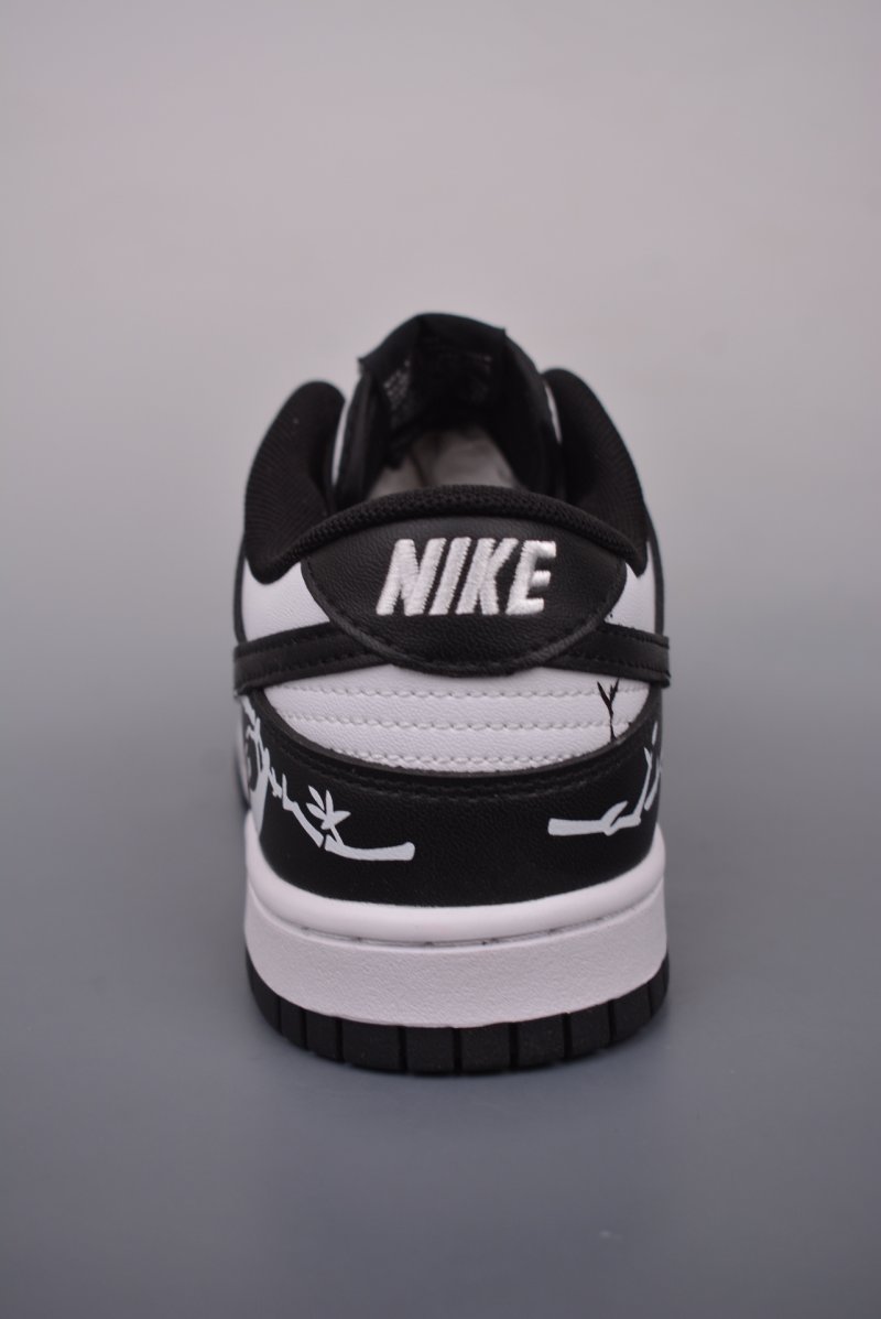 Nike SB Dunk Low 'Graffiti' view