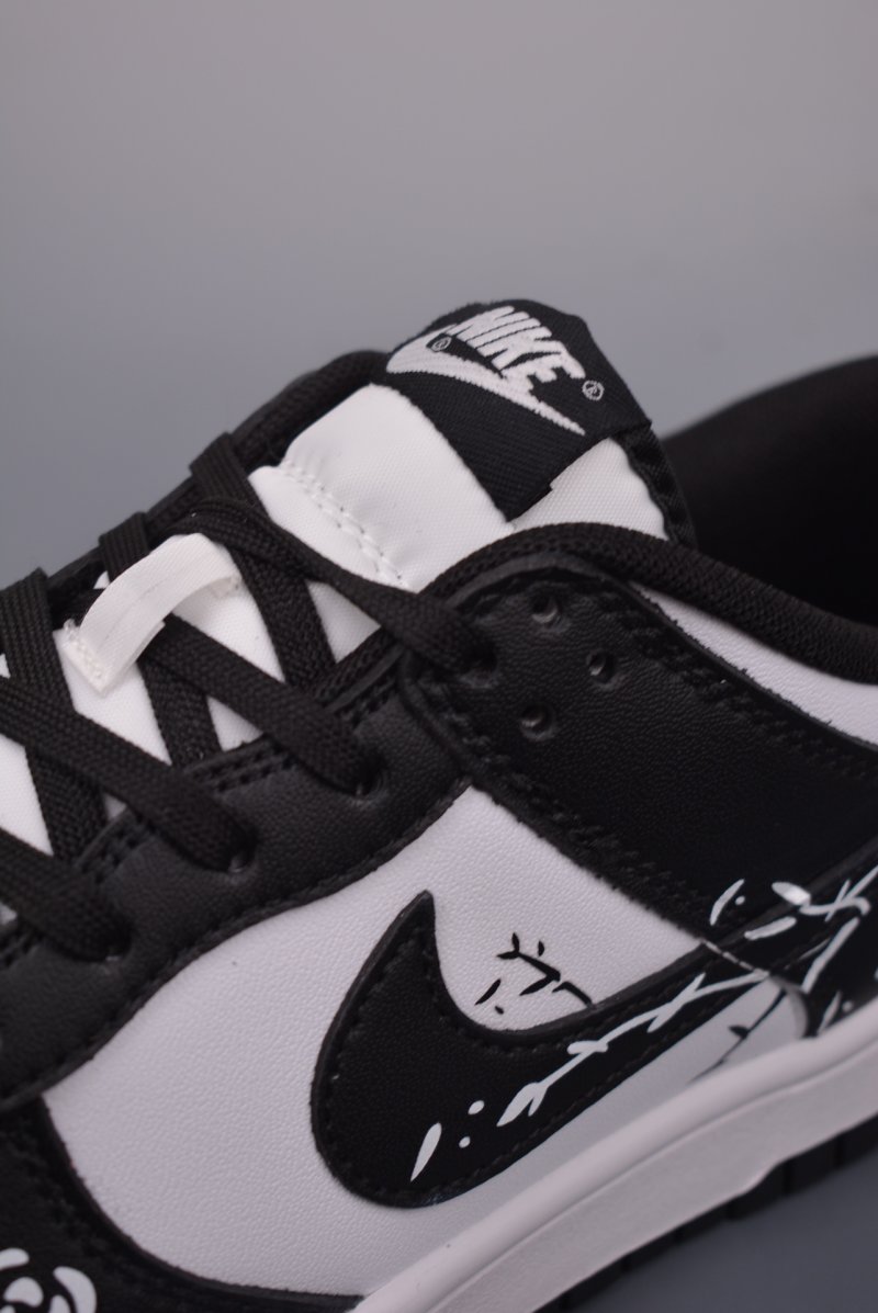 Nike SB Dunk Low 'Graffiti' view
