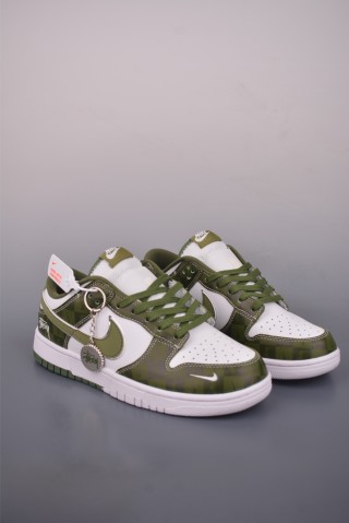 Nike SB Dunk Low Stussy view 1