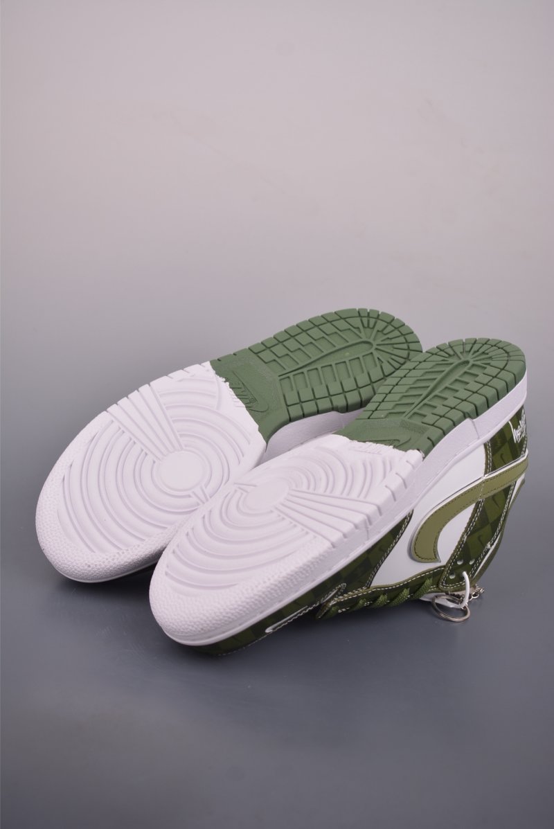 Nike SB Dunk Low Stussy view