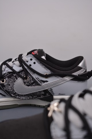Nike SB Dunk Low 'Dark Poker' view 8