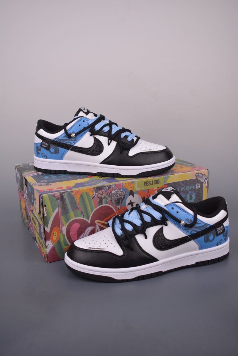 Nike SB Dunk Low 'White / Blue / Black' view