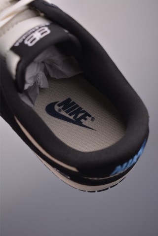 Nike SB Dunk Low Balenciaga view 9