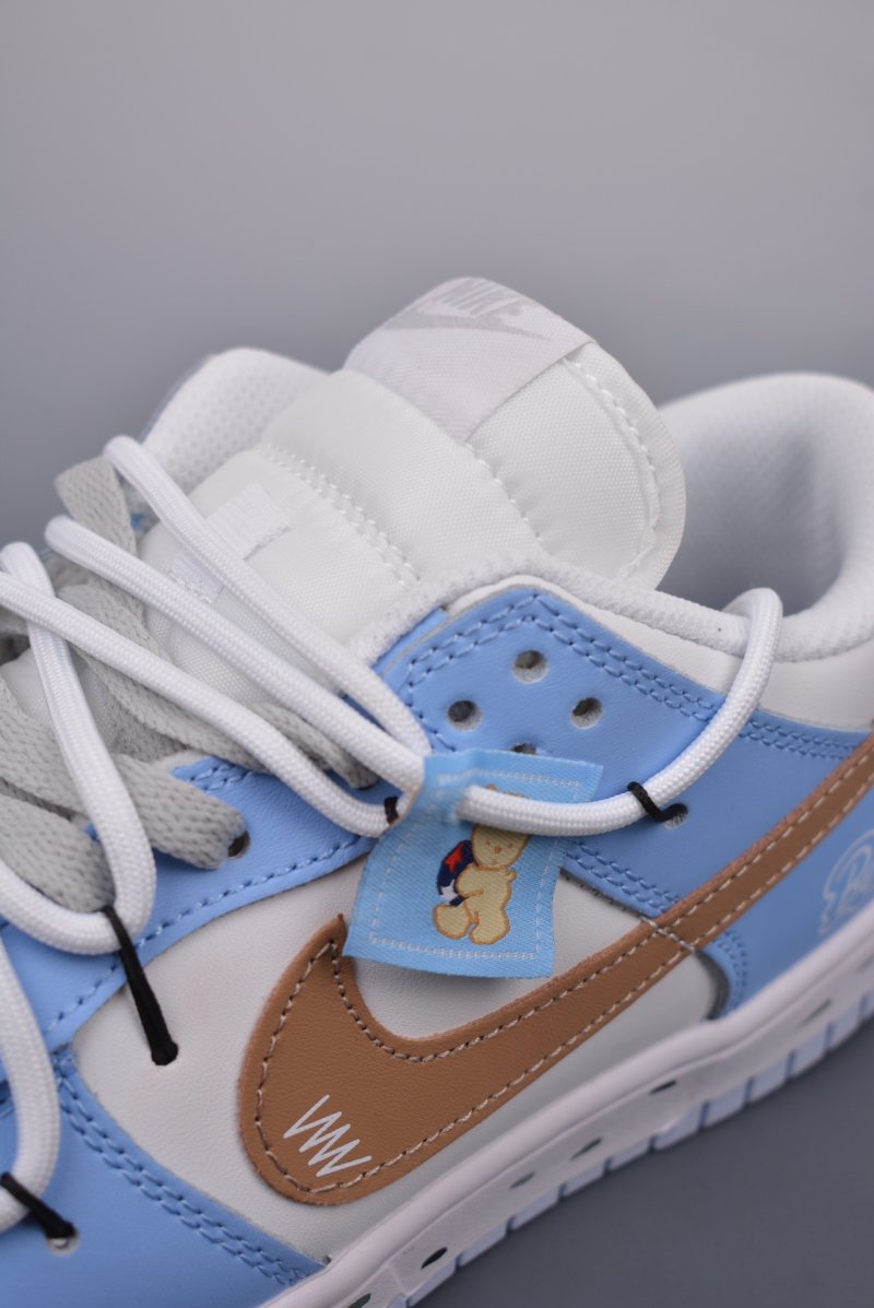 Nike SB Dunk Low Deconstruct view