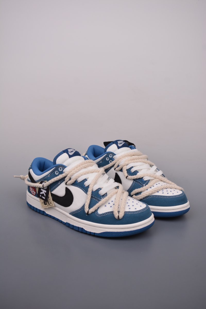 Nike SB Dunk Low 'Black / Blue'