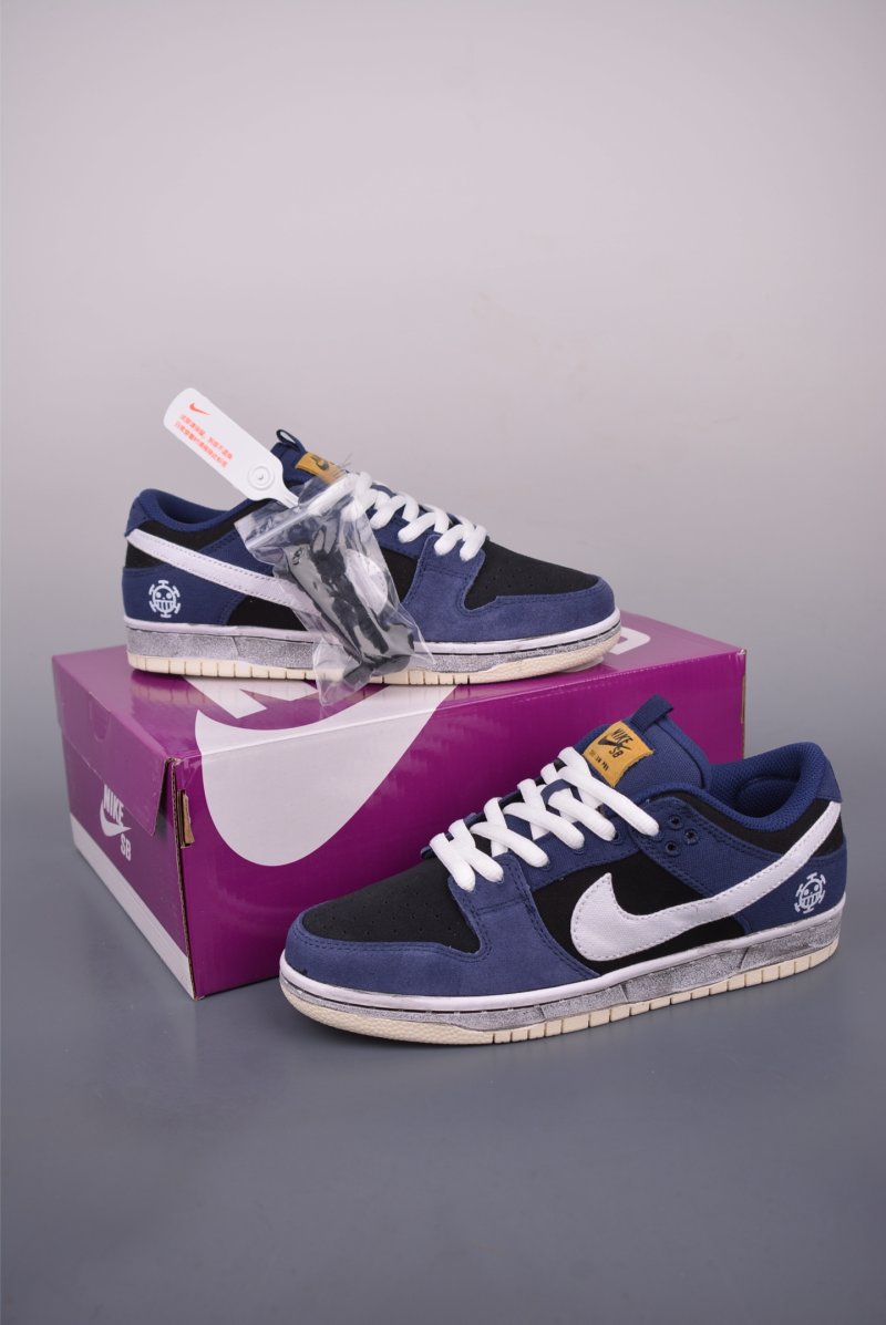 Nike SB Dunk Low 'White / Blue' view