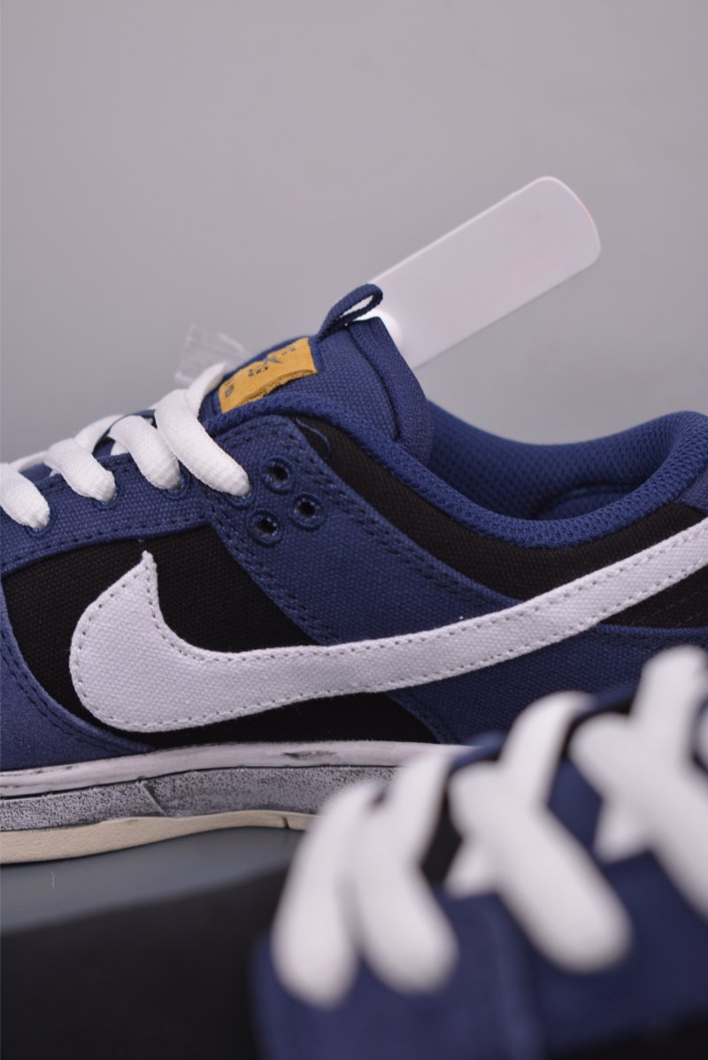Nike SB Dunk Low 'White / Blue' view