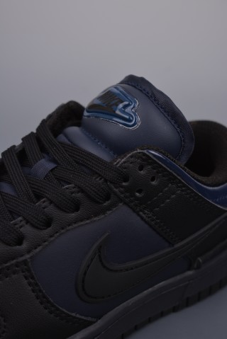 Nike SB Dunk Low view 7