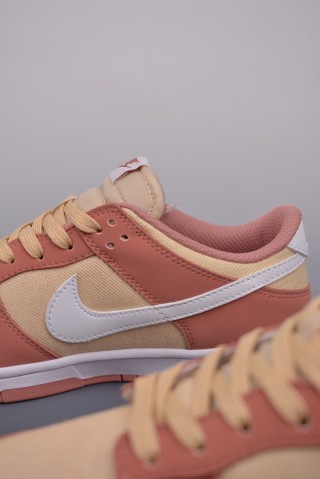 Nike SB Dunk Low view 8