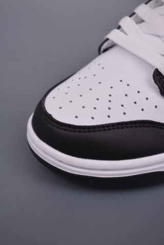 Nike SB Dunk Low view 6