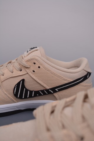 Nike SB Dunk Low view 8