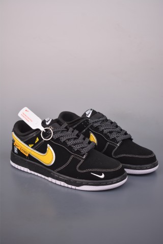 Nike SB Dunk Low 'Fendi' view 1