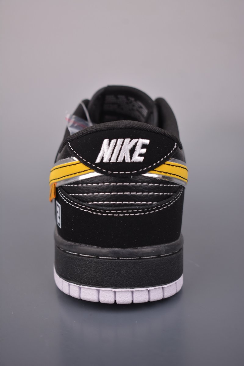 Nike SB Dunk Low 'Fendi' view