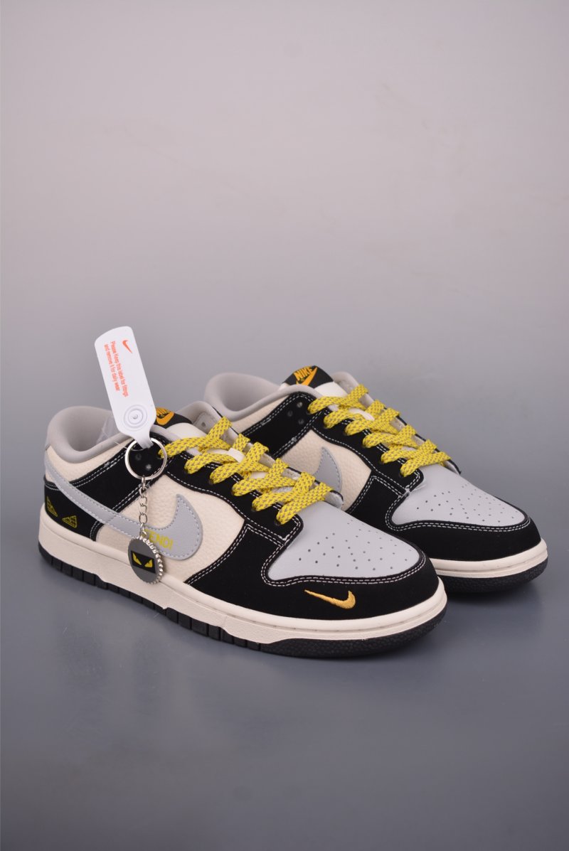 Nike SB Dunk Low 'Fendi'