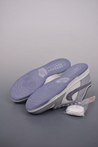 Nike SB Dunk Low view 3