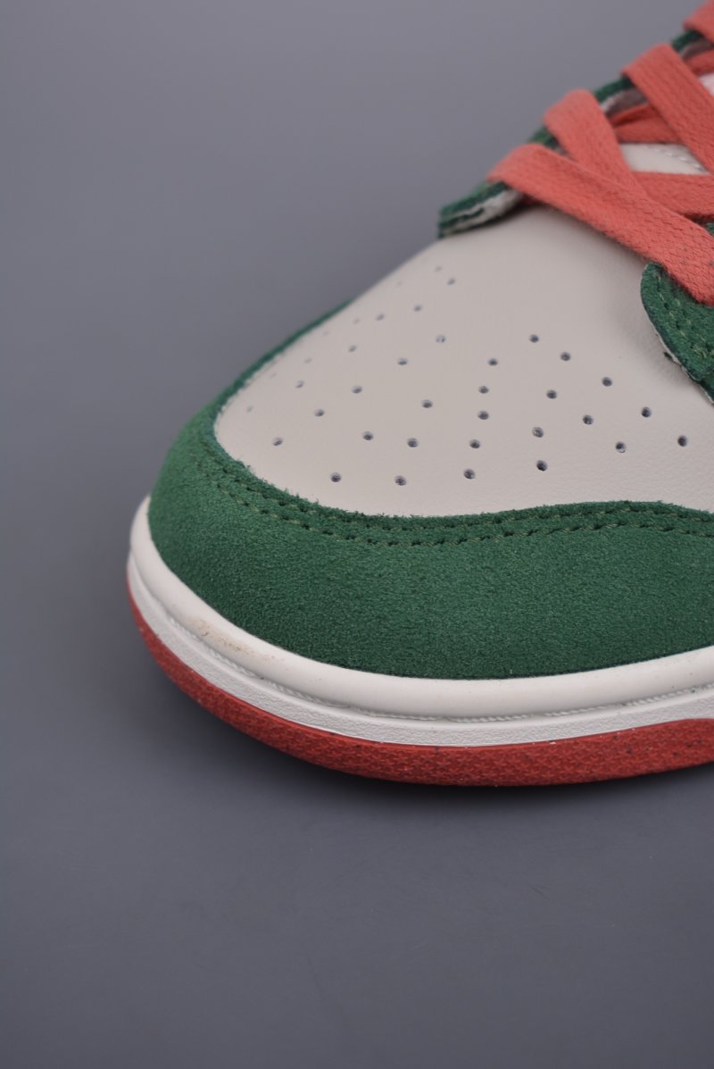 Nike SB Dunk Low 'Pink / Green' view