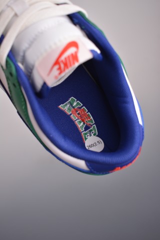 Nike SB Dunk Low view 9