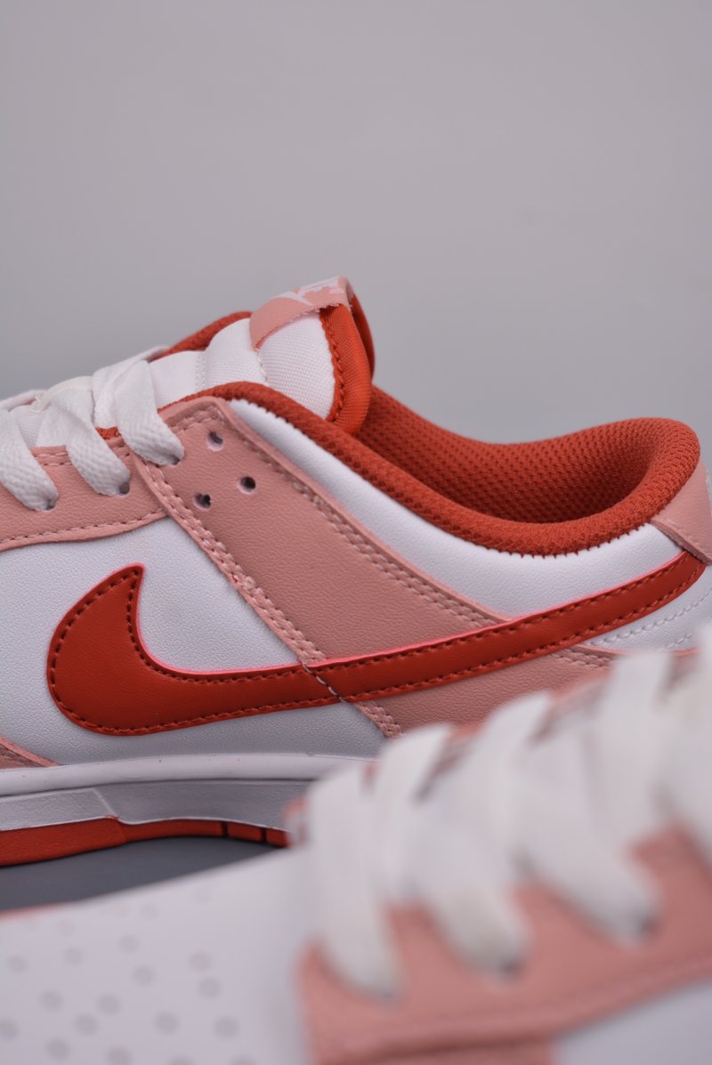 Nike SB Dunk Low 'Stardust Red' view