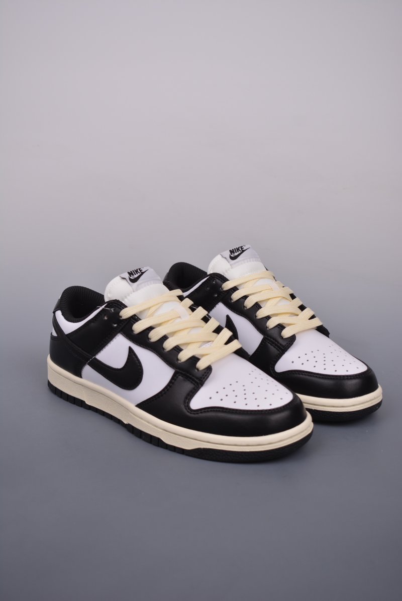 Nike SB Dunk Low