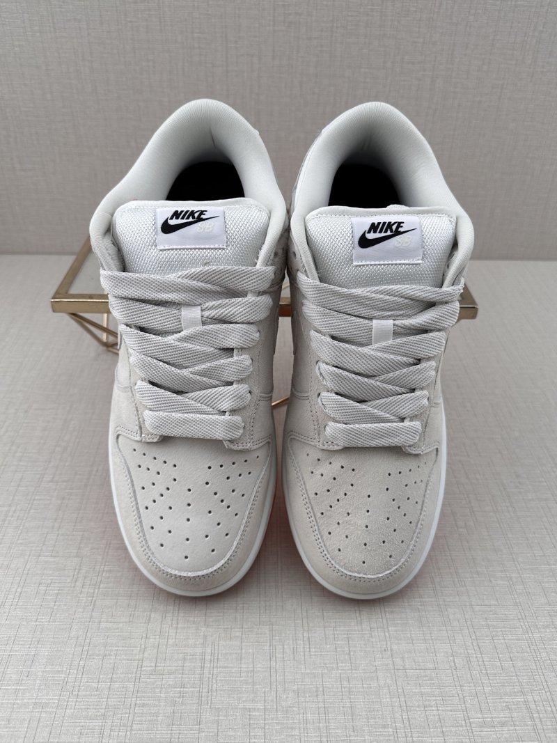 Nike SB Dunk Low 'White' view