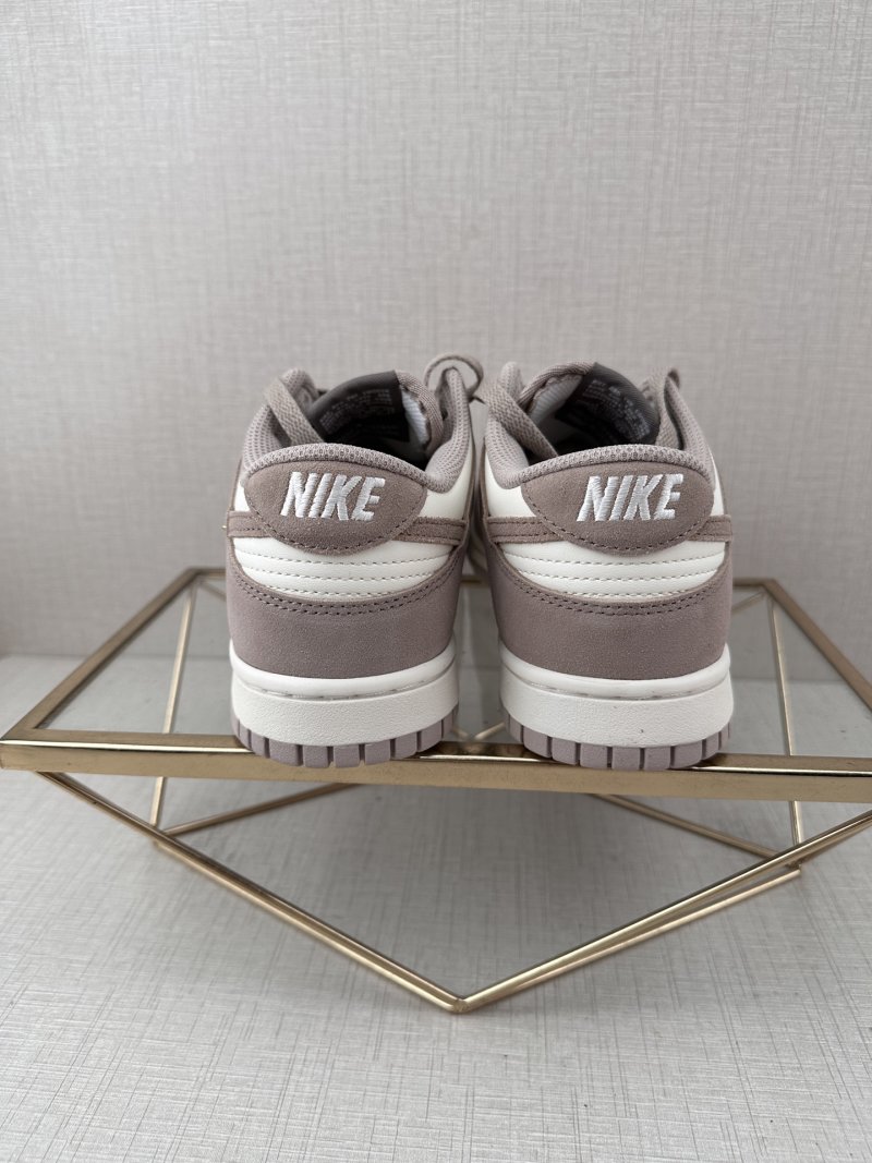 Nike SB Dunk Low 'Grey / White' view