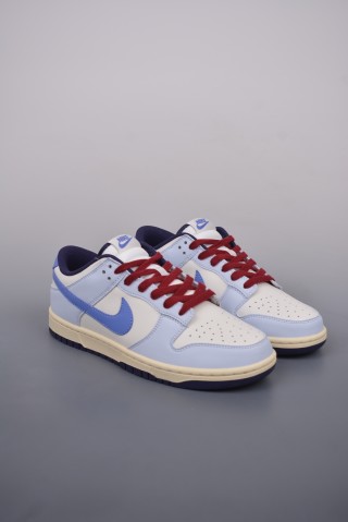 Nike SB Dunk Low view 1