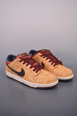 Nike SB Dunk Low view 1
