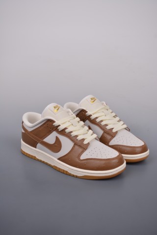Nike SB Dunk Low view 1