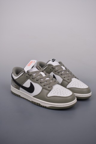 Nike SB Dunk Low view 1
