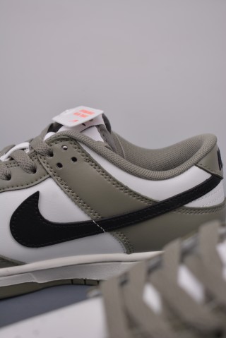Nike SB Dunk Low view 8
