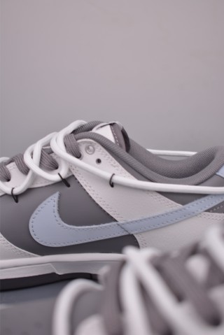 Nike SB Dunk Low view 8