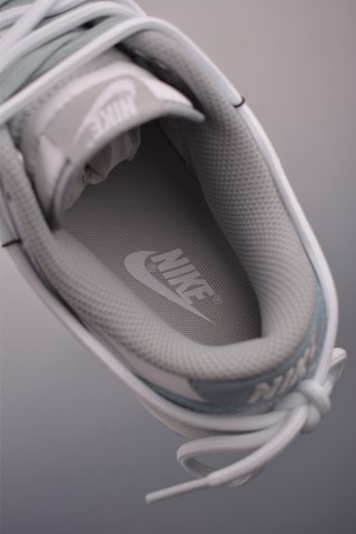 Nike SB Dunk Low 'White / Grey' view 9