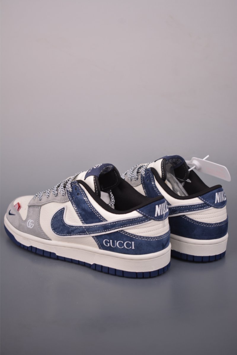Nike SB Dunk Low 'Gucci' view