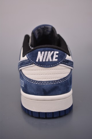 Nike SB Dunk Low 'Gucci' view 4