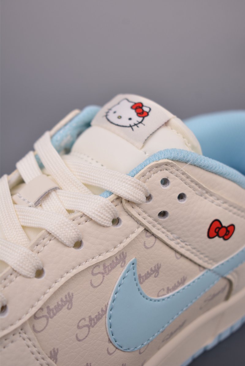 Nike SB Dunk Low 'Hello Kitty' view