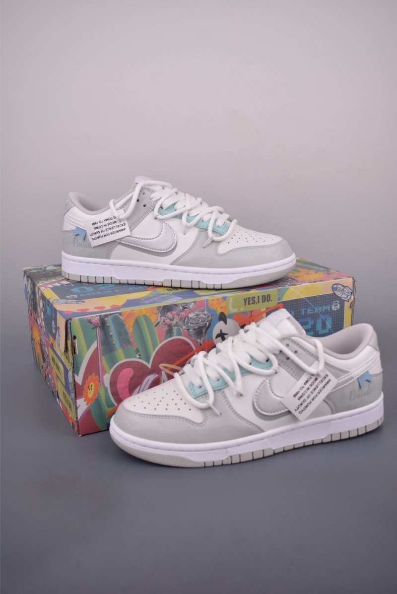 Nike SB Dunk Low 'Grey / White' view