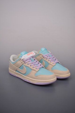 Nike SB Dunk Low view 1
