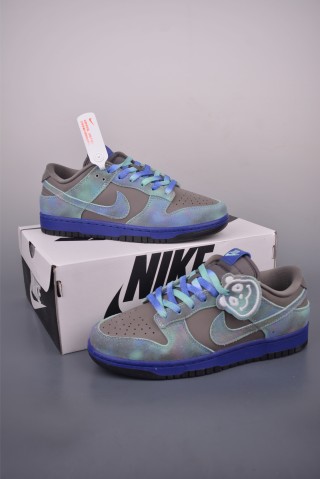 Nike SB Dunk Low view 5