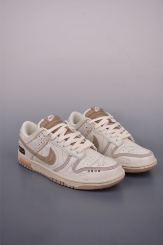 Nike SB Dunk Low view 1