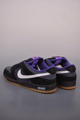 Nike SB Dunk Low 'Black / Purple' view 2