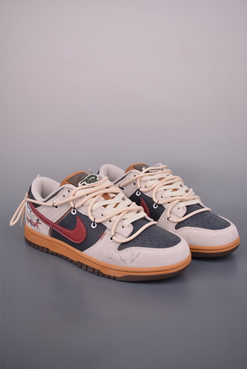 Nike SB Dunk Low