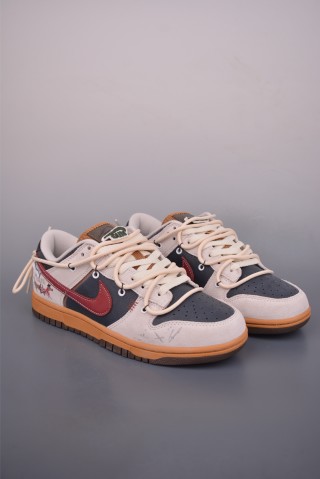 Nike SB Dunk Low view 1