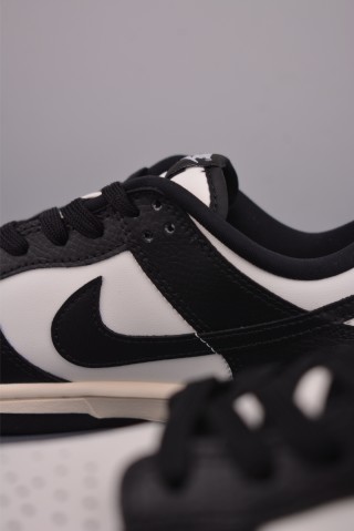 Nike SB Dunk Low view 8